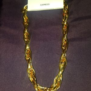 💛 Gold Necklace